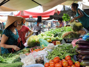 Người phụ nữ ở Hà Nội hôn mê, nguy kịch sau khi đi chợ giữa trời nắng nóng