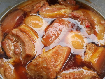Có thể sử dụng thịt heo bích để nấu thịt kho trứng được không?
