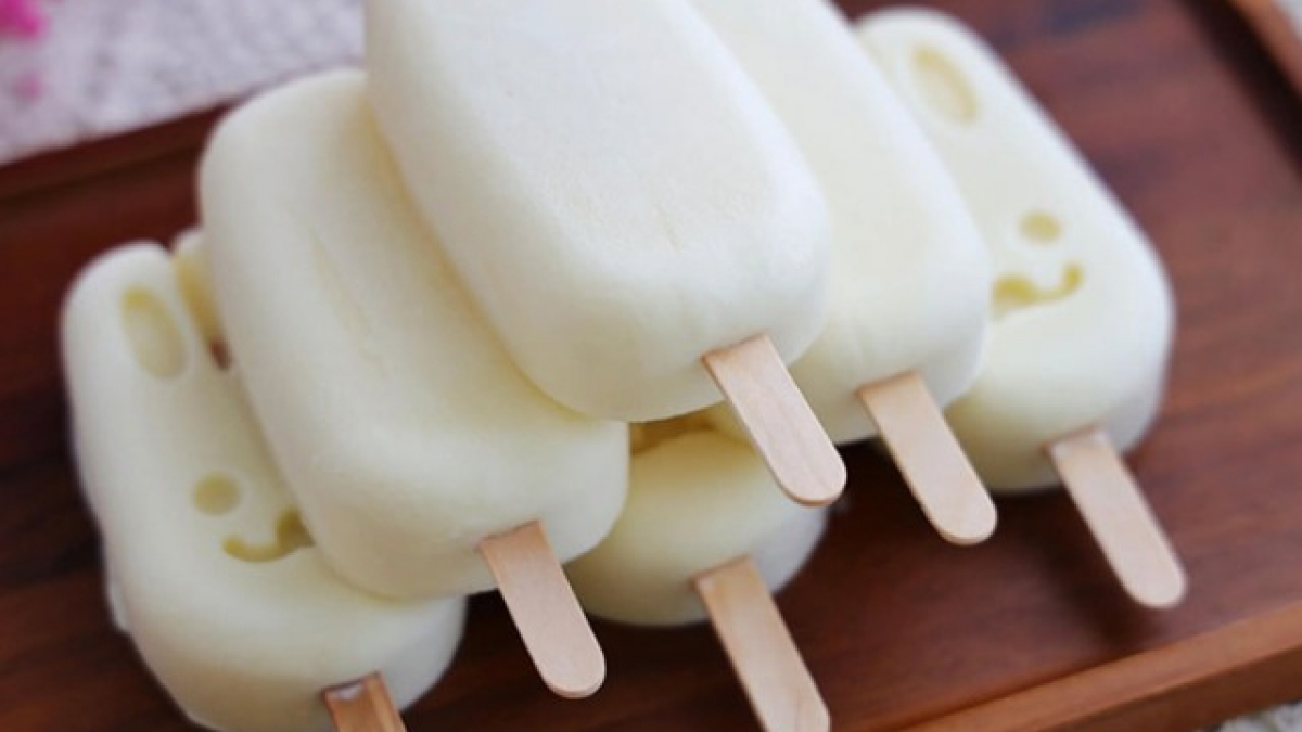 Hướng dẫn làm túi kem siro dâu để bán và ăn cực dẻo mịn dễ làm tại nhà