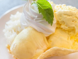 2 cách làm kem sầu riêng béo ngậy, mát lạnh cho ngày hè nóng nực