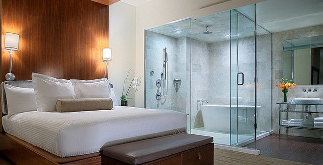 Phòng tắm khách sạn được thiết kế kính “trong veo”, biết lý do bạn sẽ phải ngỡ ngàng - 2