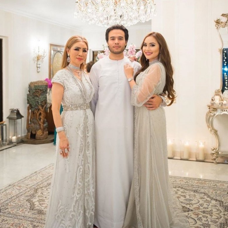 Tiêu vặt 7 tỷ/ tháng, vợ 5 của tỷ phú Dubai mỗi ngày chỉ việc mặc đẹp để chồng ngắm - 13