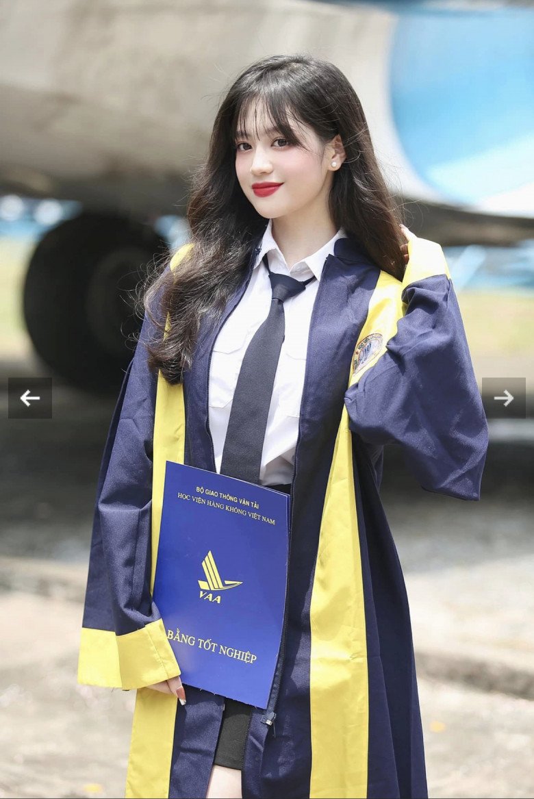 Diện đồng phục tốt nghiệp, nữ sinh hàng không vẫn xinh đẹp như hoa hậu - 5