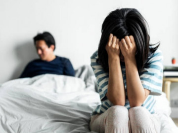 Vợ bị tát điếng người giữa đêm vì chữa ngủ ngáy cho chồng theo cách có một không hai