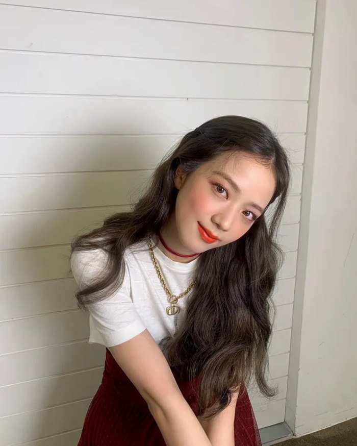 Đây là những kiểu tóc cứ diện cùng áo sơmi là đẹp bất bại, giúp nàng hoá amp;#34;nữ thần công sởamp;#34; - 8