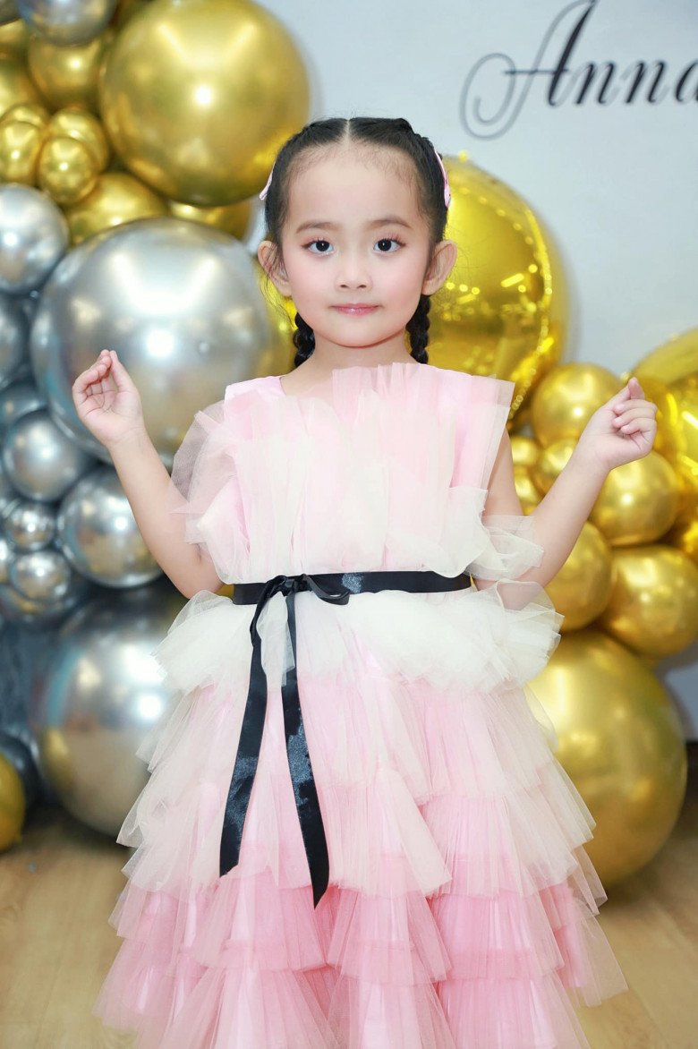 Con gái Khánh Thi tròn 4 tuổi: Xinh như công chúa, nhìn hình là biết mợ chảnh được cả nhà cưng - 9