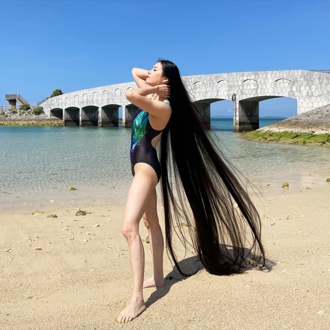 Cao 1m6 nhưng cô gái có mái tóc dài 2m1 làm chấn động mạng xã hội - 8