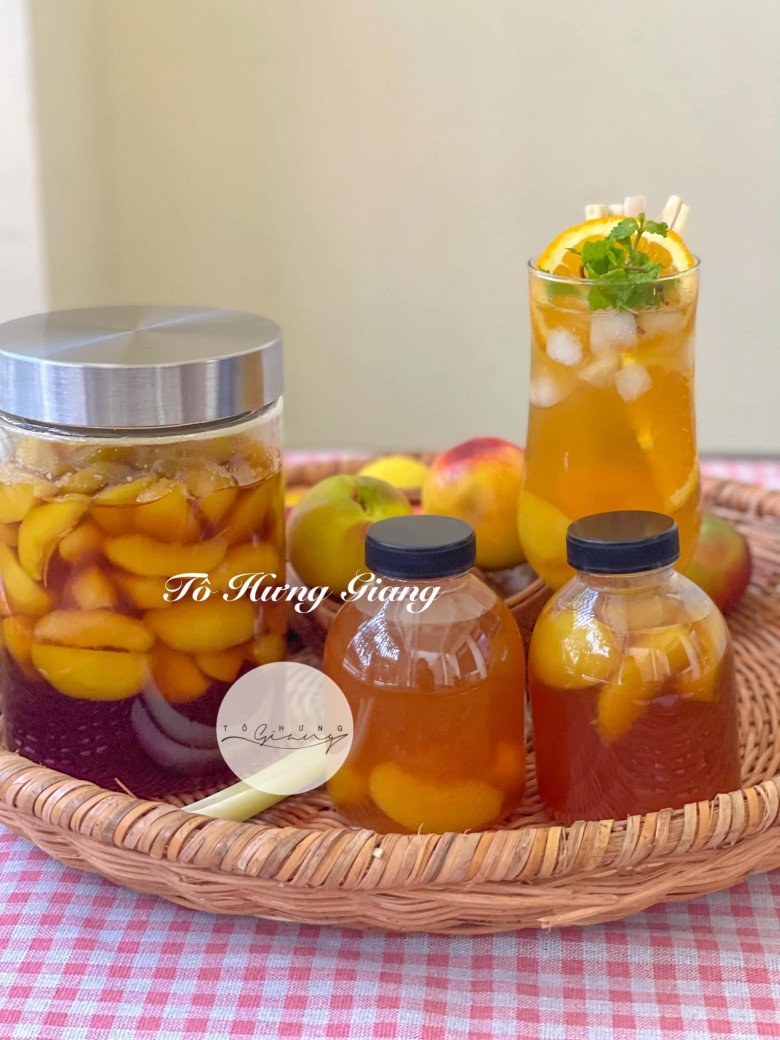 Học mẹ đảm cách làm đào ngâm và pha trà đào cam sả mát lạnh, ngon nhức ...