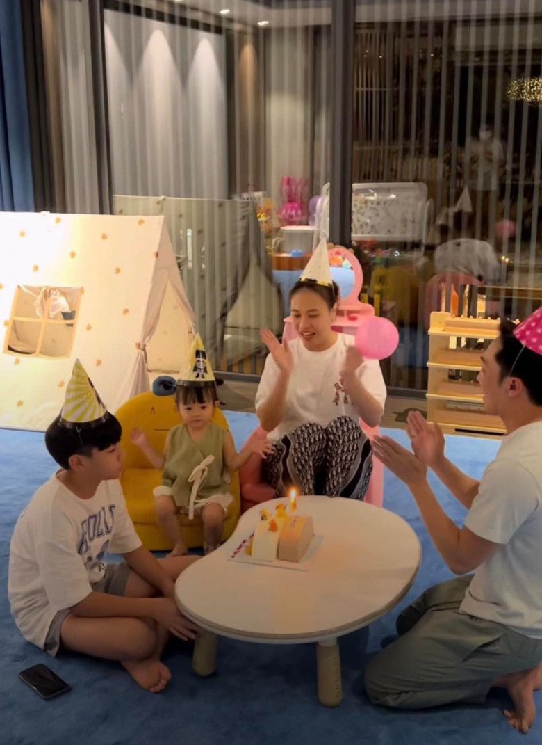 Tình cảm như Cường Đô La Làm MV hát tặng sinh nhật Subeo cùng Đàm Thu  Trang chuẩn bị tiệc cho con trai  MOLI Star