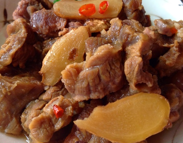 Cách làm bò kho gừng thêm sả, cà chua, nghệ thơm mềm cực hao cơm - 7