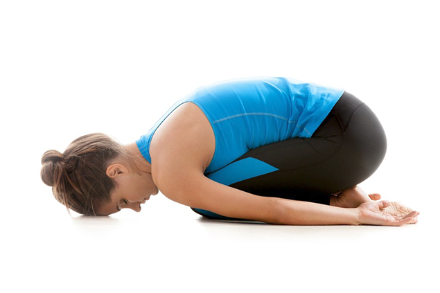 Tập Yoga tận nơi với bài xích luyện đơn giản và giản dị cho những người mới nhất chính thức - 12