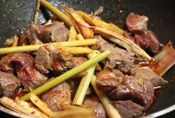 Cách làm bò kho gừng thêm sả, cà chua, nghệ thơm mềm cực hao cơm - 13