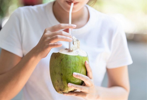 Uống nước dừa mỗi ngày giúp đẹp da, giảm cân hiệu quả - 6