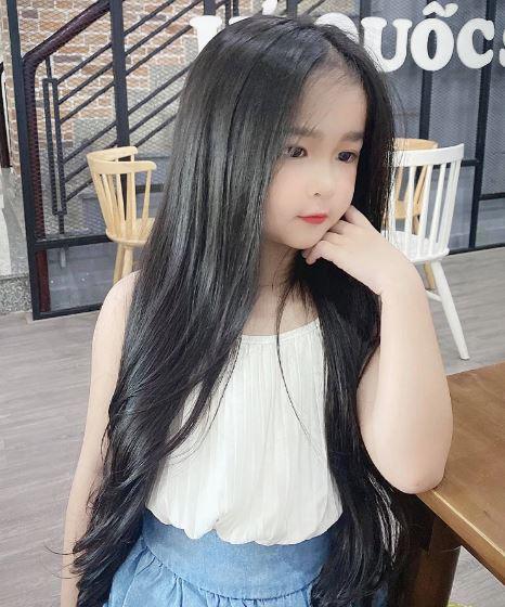 Con gái Võ Hạ Trâm giống bố Ấn Độ vầng trán rộng, tóc lưa thưa, mẹ vẫn quyết làm đẹp - 12