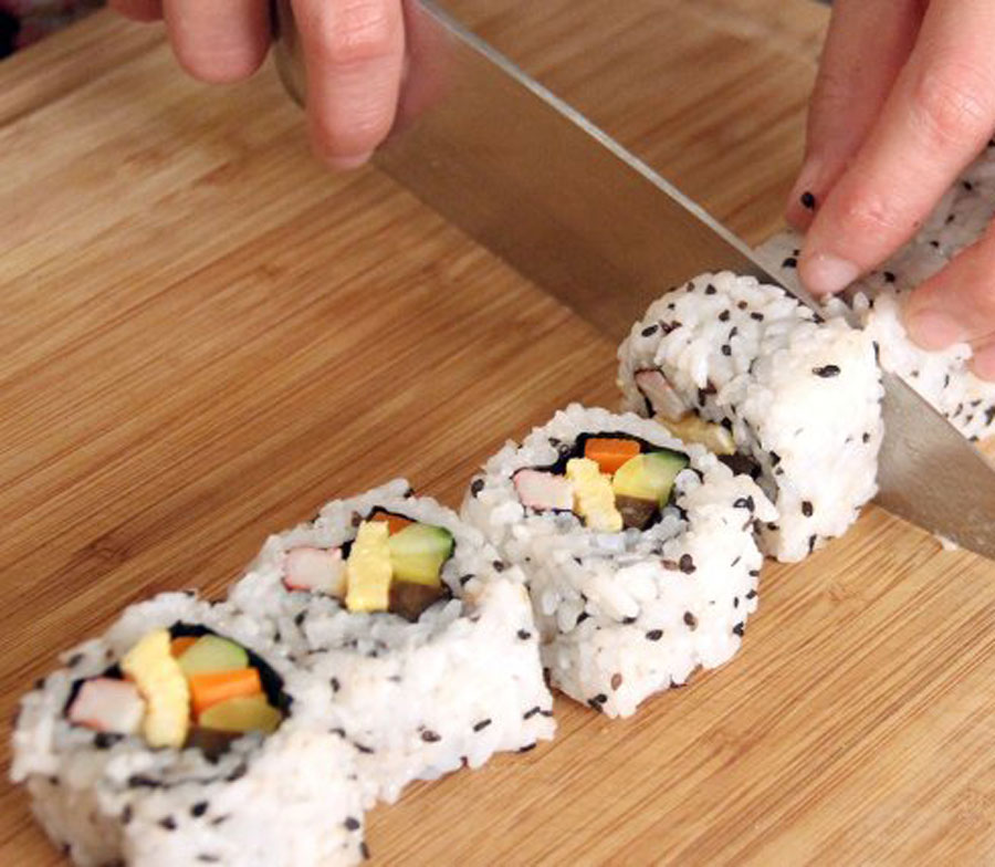 Cách làm kimbap ngon, không bị tanh chuẩn vị Hàn Quốc - 1