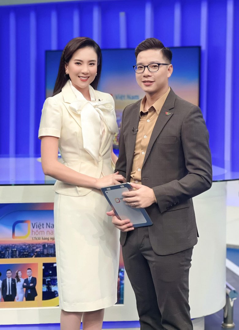 Biểu tượng mặc đẹp của Đài truyền hình Việt Nam: amp;#34;Mai Ngọc có nhiều trăm chiếc áo trắng không đếm xuểamp;#34; - 3