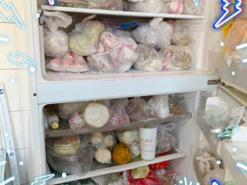 Nhờ mẹ chồng lên trông cháu được 3 tháng, con dâu muốn bà về luôn vì thấy mẹ mất vệ sinh khi làm điều này