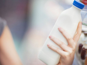 Uống sữa có thực sự giúp bạn chắc khỏe xương hơn? Câu trả lời có thể phức tạp hơn bạn tưởng