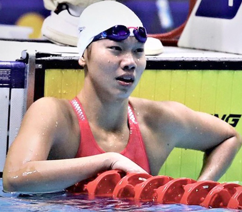 Ở Việt Nam, Ánh Viên là huyền thoại. Thần đồng làng bơi lội có quyết định giải nghệ từ khá sớm. Năm 26 tuổi, cô nói lời chia tay đội tuyển và chọn con đường lui về làm HLV dạy bơi lội cho những người không chuyên.
