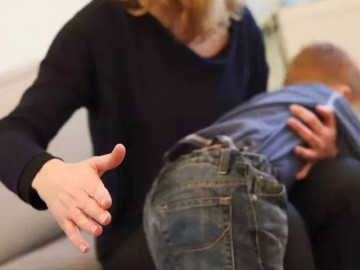 Bé trai 9 tuổi suy thận cấp sau khi bị mẹ đánh vào mông, những vùng nguy hiểm trên cơ thể trẻ cha mẹ...