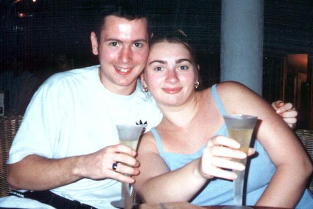 xem may tinh cua chong lam nghe chup anh cuoi, vo doi ly hon vi bi mat dong troi - 2