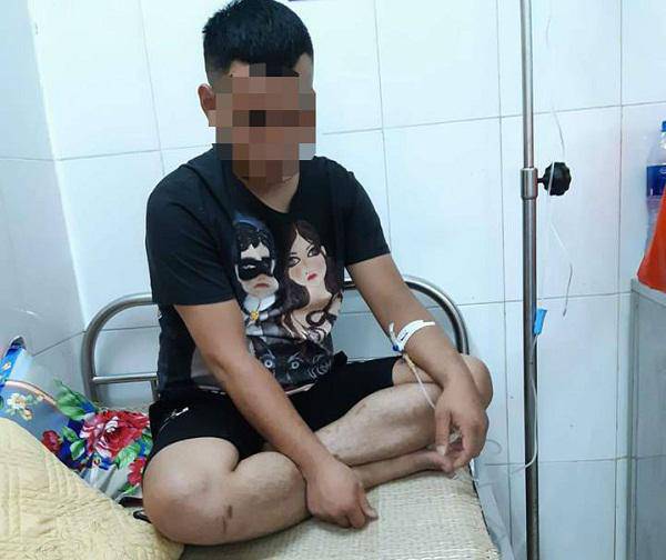 tin tuc 24h: chong thuc dem de chinh anh, vo xem may tinh va phat hien bi mat kinh khung - 2