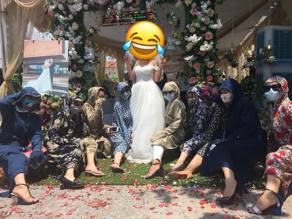 di dam cuoi duoi troi nang 40 do, hoi chi em dong nguyen bo "ninja" den du - 2