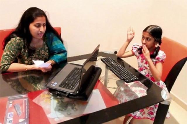 la thuong co be co kha nang lang nghe tieng goi cua nguoi chet, doc duoc suy nghi cua me - 1