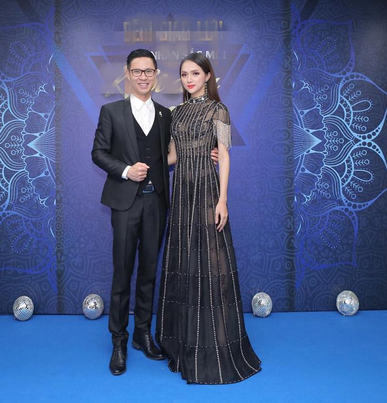 chiec vay "bau troi dem" cua ly nha ky da co mot phien ban long lay hon cua huong giang - 2