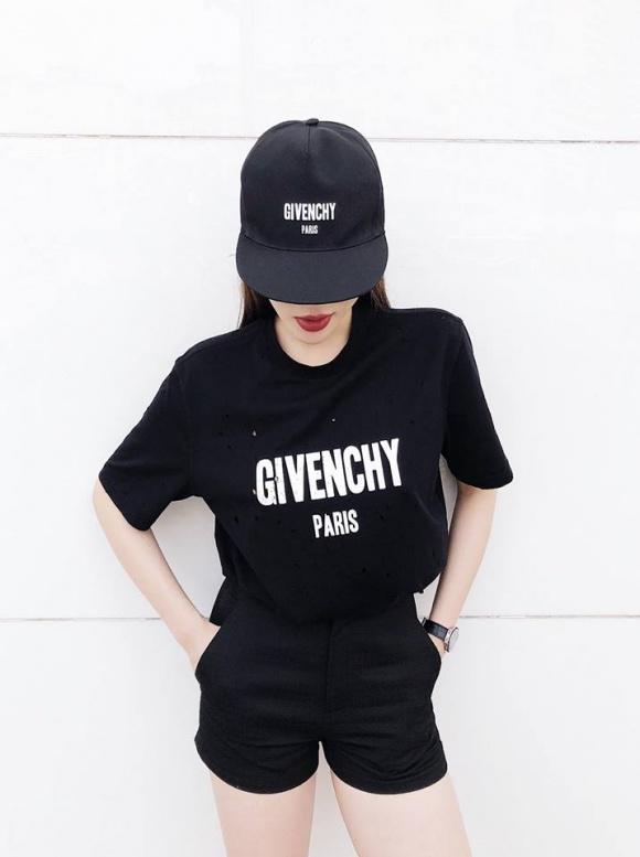 hoa mat truoc bo suu tap phu kien hang hieu xa xi cua ky duyen - 12