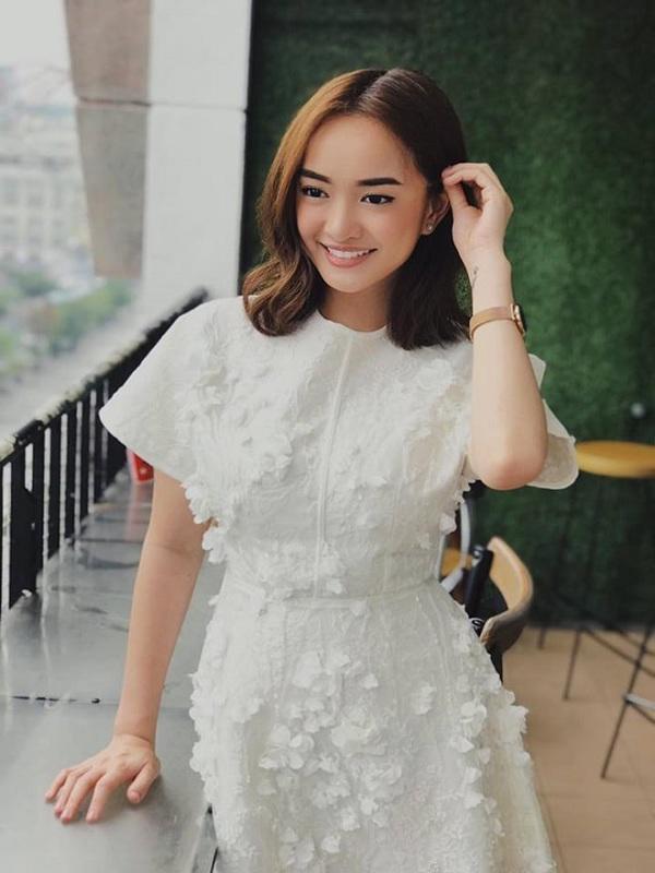 my nhan "em chua 18" giam can bat ngo, mat di ve day dan goi cam von co - 3