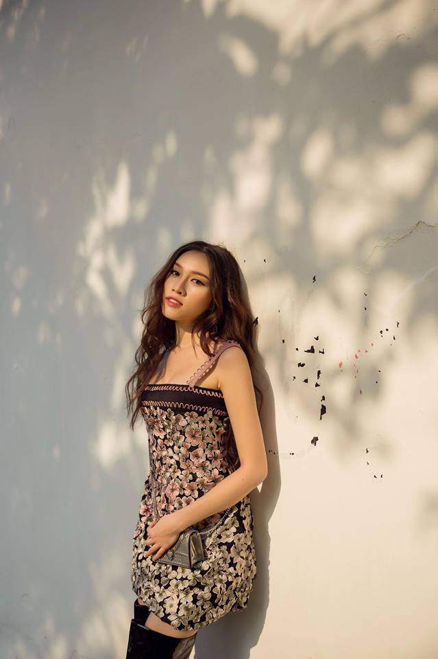 guc nga truoc sac voc cua nu mc 22 tuoi duoc menh danh "nong bong nhat nha dai vtv" - 11