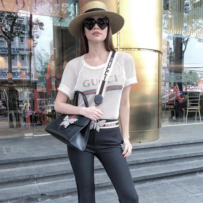 nang nong cuc do, chi em nhan cai ket "meo mat" khi mac jeans rach ra duong - 8