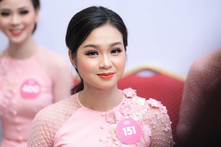 hhvn 2018: choang vang truoc kha nang "ban tieng anh nhu gio" cua 3 thi sinh tiem nang - 11