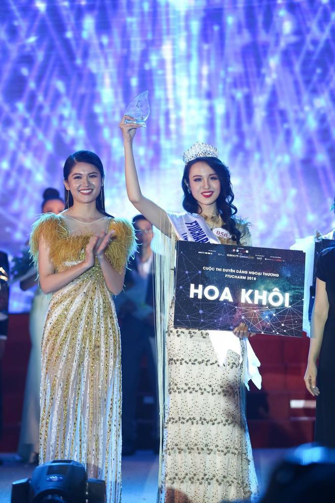 hhvn 2018: choang vang truoc kha nang "ban tieng anh nhu gio" cua 3 thi sinh tiem nang - 3