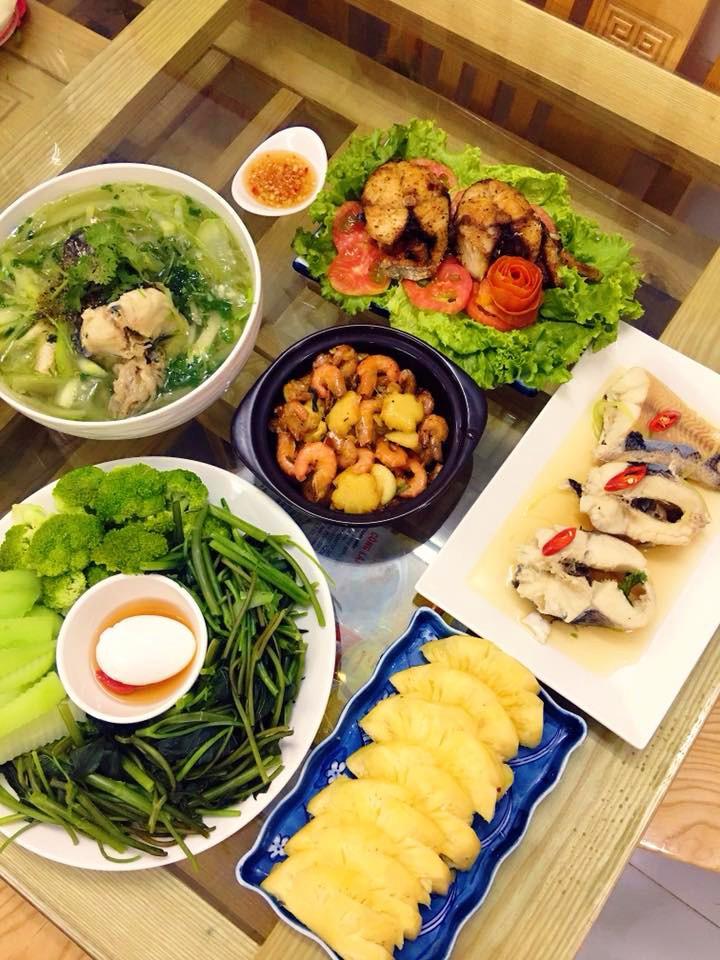 nau com cho 2 nguoi nhung 9x sai gon bay mam nao cung day am ap nhu nha co khach - 1