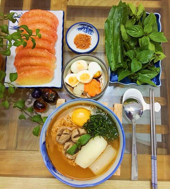 nau com cho 2 nguoi nhung 9x sai gon bay mam nao cung day am ap nhu nha co khach - 10