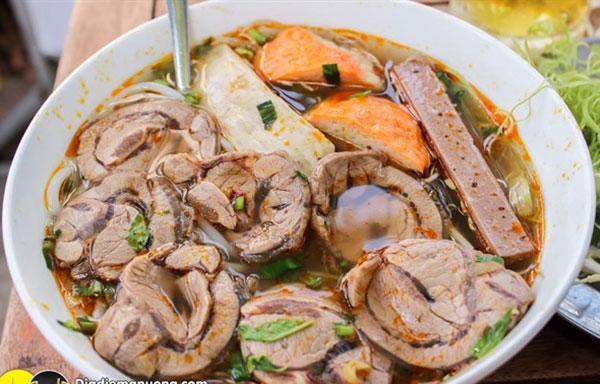 nhung bat bun pho "thit tran bo de", an mot bua no nguyen ngay khien dan tinh them thuong - 9