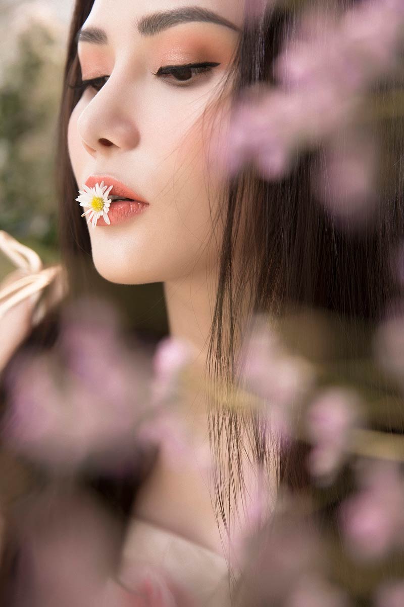 loat thi sinh hoa hau viet nam 2018 chon ao dai de tham du "nguoi dep nhan ai" - 9