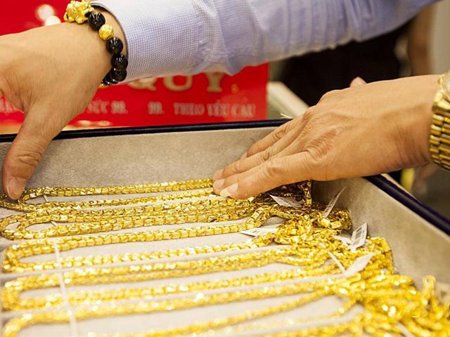 Giá vàng cuối tuần 7/7 và 8/7: Tăng mạnh, vàng trong nước áp sát 37 triệu