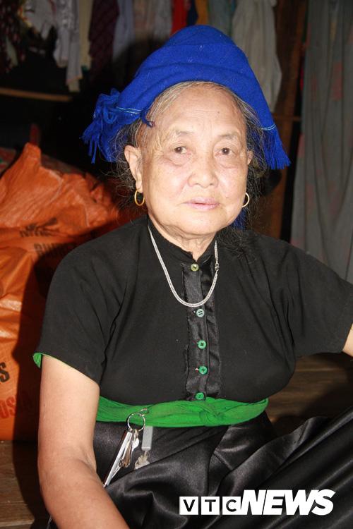 chuyen co that ve nguoi dan ba vuot can 18 lan, co 100 con, chau o yen bai - 2