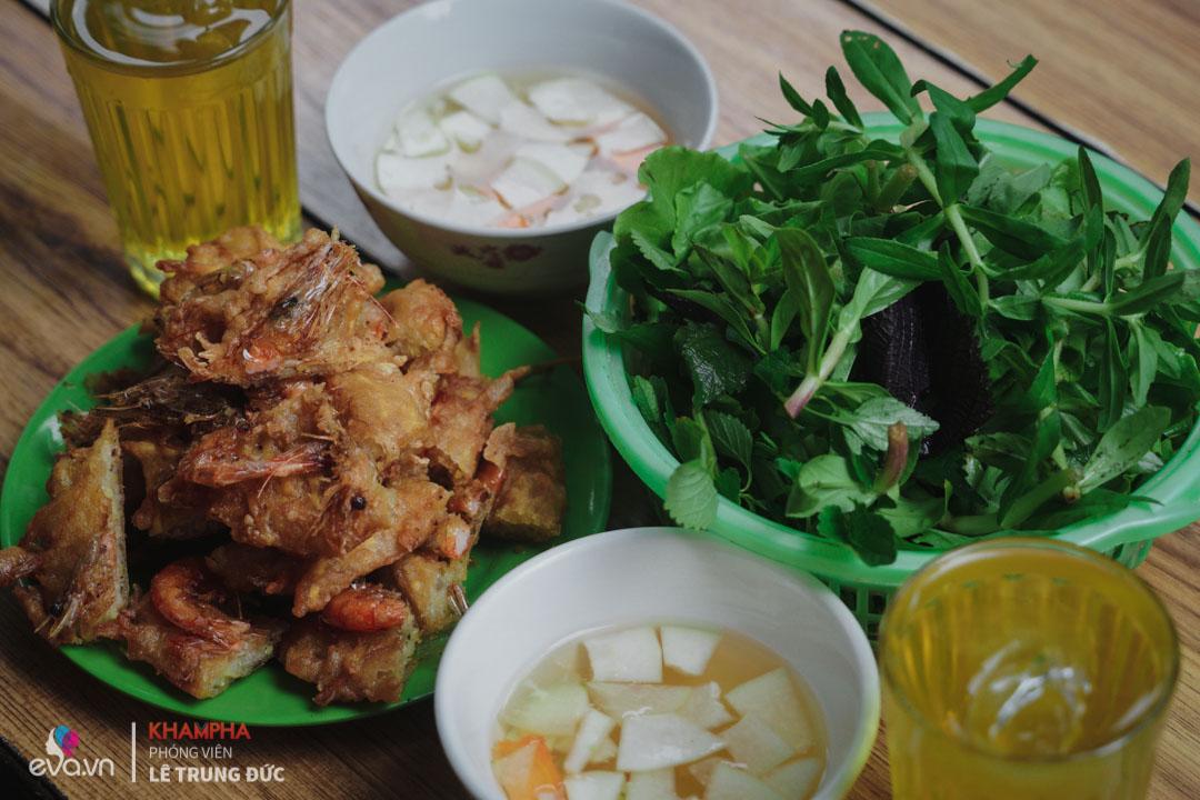 me ha noi tay trang ban banh tom chi chuc m2 nuoi ca gia dinh 4 nguoi - 1