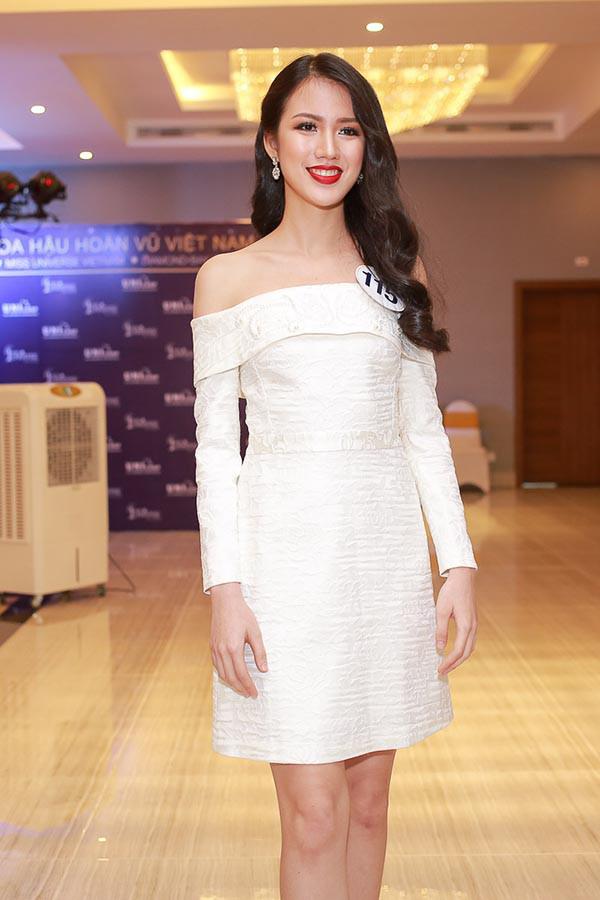 nhan sac nu bien tap dai vtv noi danh voi hai lan te nga du thi hoa hau viet nam - 4