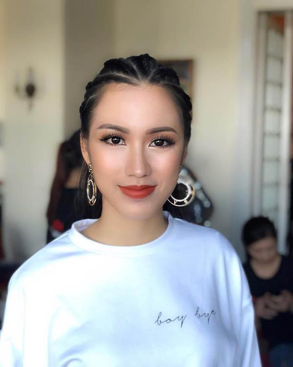 nhan sac nu bien tap dai vtv noi danh voi hai lan te nga du thi hoa hau viet nam - 6