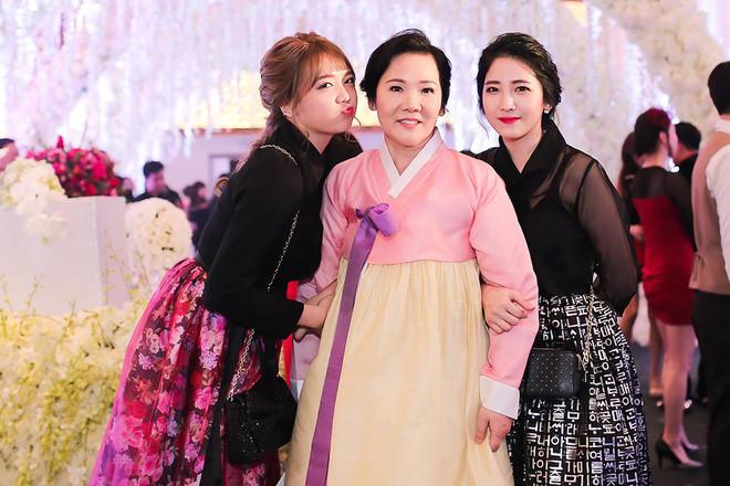 em gai ruot hari won ngay cang sanh dieu khi het thoi mum mim! - 2
