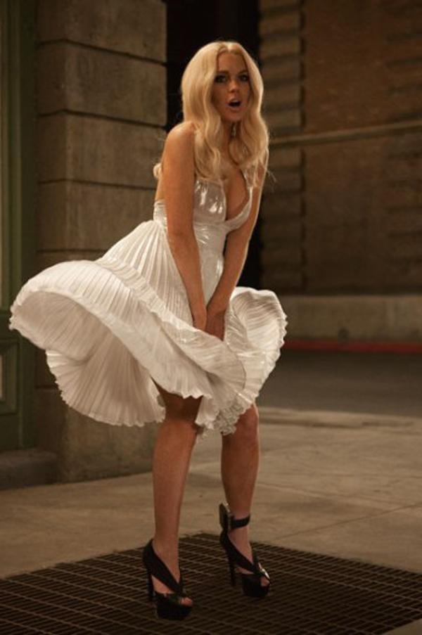 deo tui hieu o chan, ai cung nghi sieu mau dinh dam the gioi dang bi canh sat kiem soat - 11