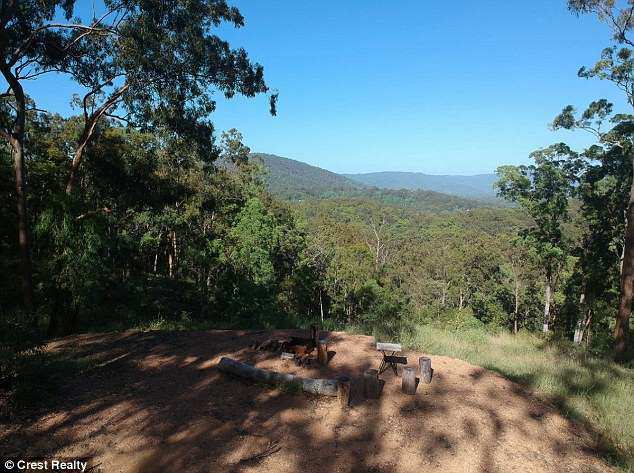 thanh nien so do nhat nam: mua nha moi, phat hien ngay mo vang duoi chan - 3