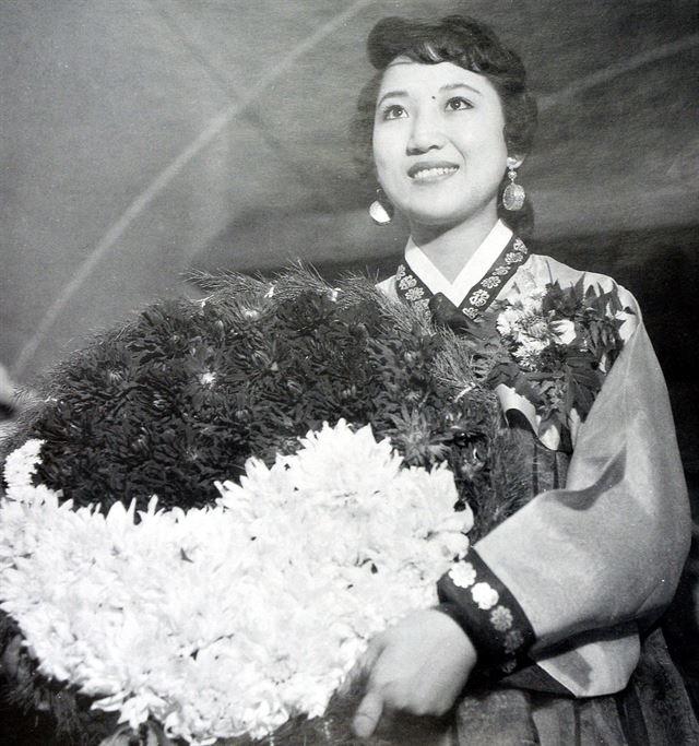 tan hoa hau han quoc bi nem da vi xau va thong diep it ai biet - 3