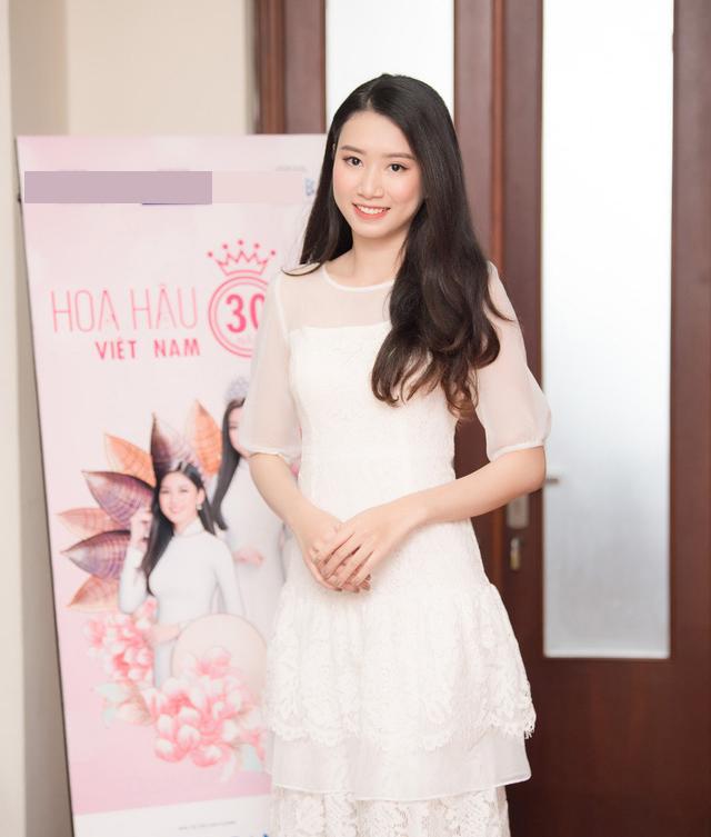 thi sinh tiem nang nhat bat ngo rut lui khoi hoa hau viet nam 2018 - 5