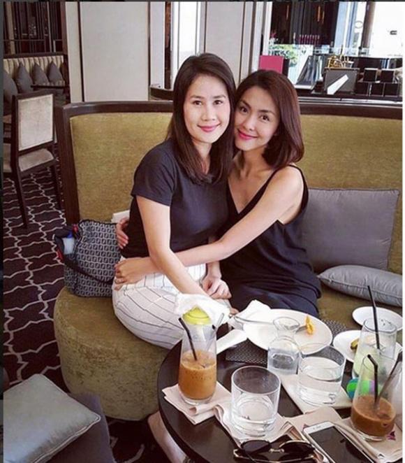 hoi ban than 10 nam cua tang thanh ha: toan my nu noi tieng len chuc me bim sua - 5